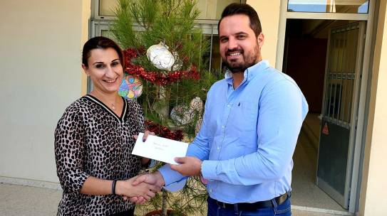 DONATION OF SHOE VOUCHERS TO CHILDREN OF POOR FAMILIES IN LARNACA FOR CHRISTMAS